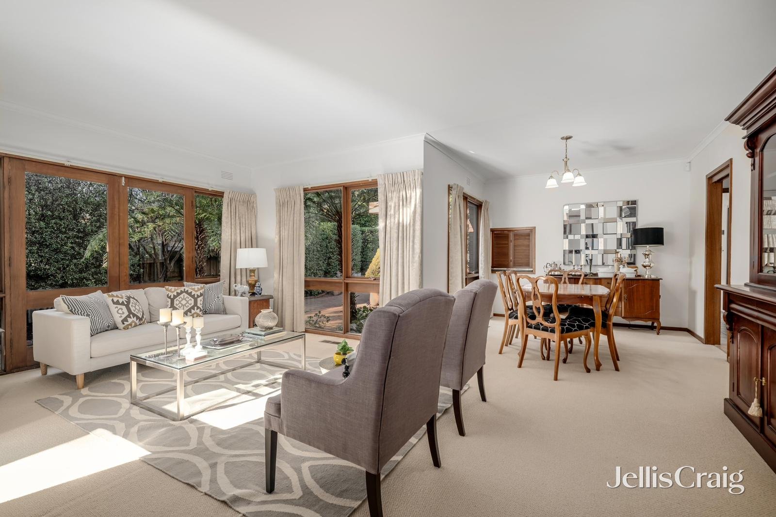 16 York Street, Glen Waverley image 3