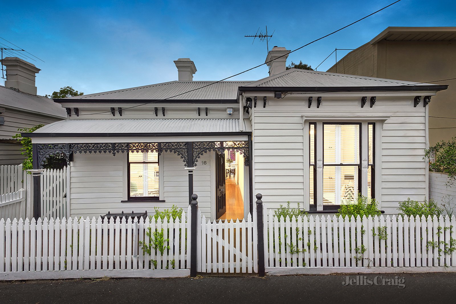 16 Yorkshire Street, Richmond image 3