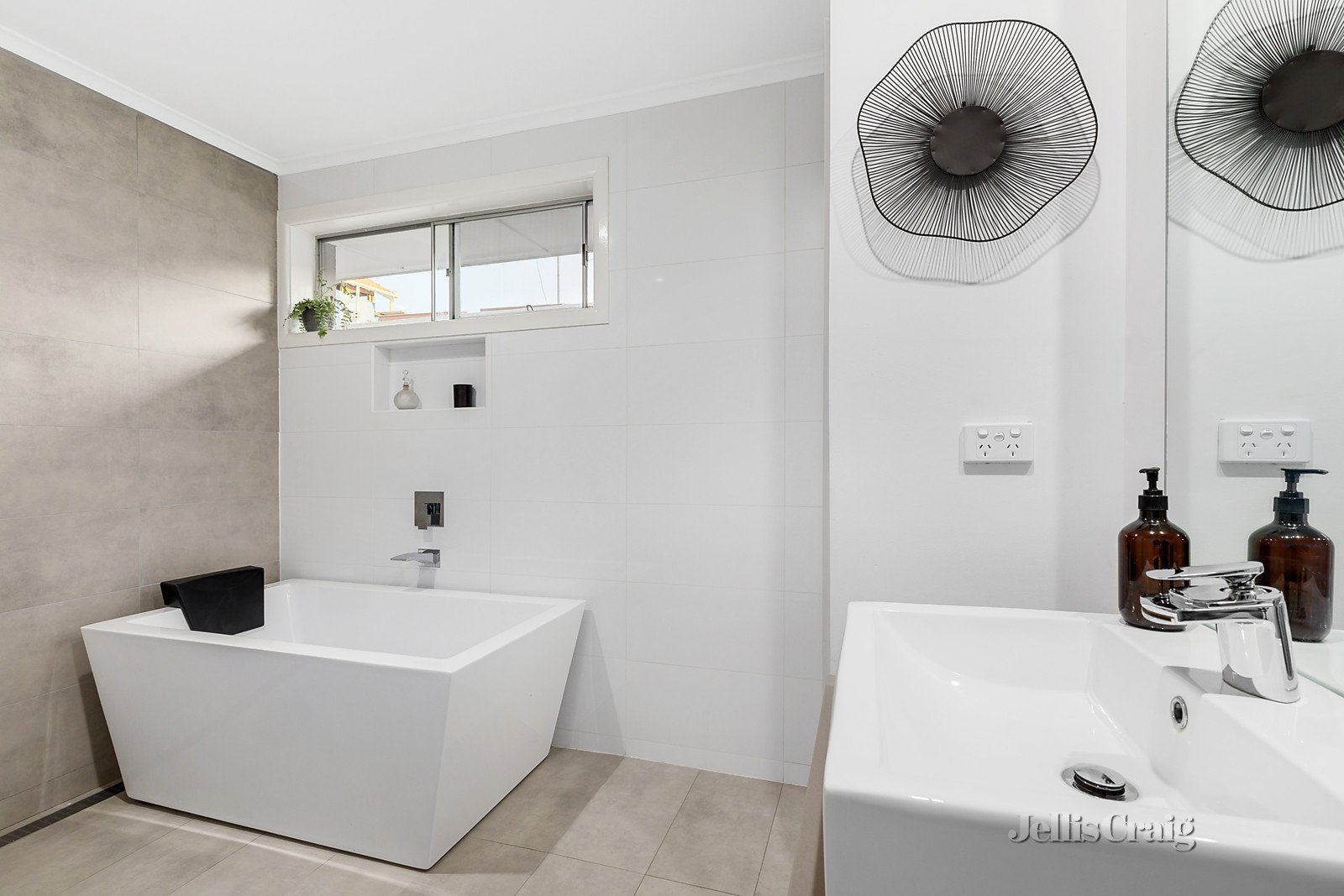 1/60 Bamfield Street, Sandringham image 7