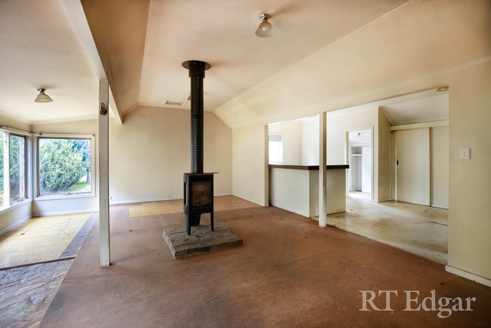 Property Gallery Thumbnail 2