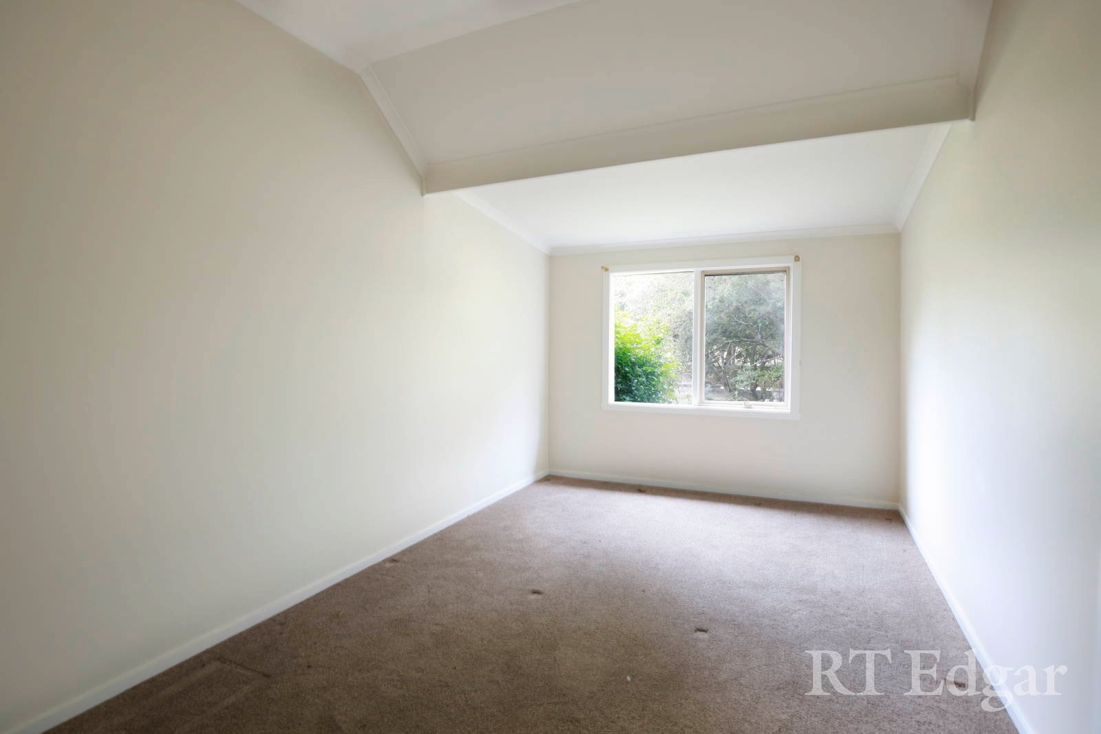Property Gallery Thumbnail 5