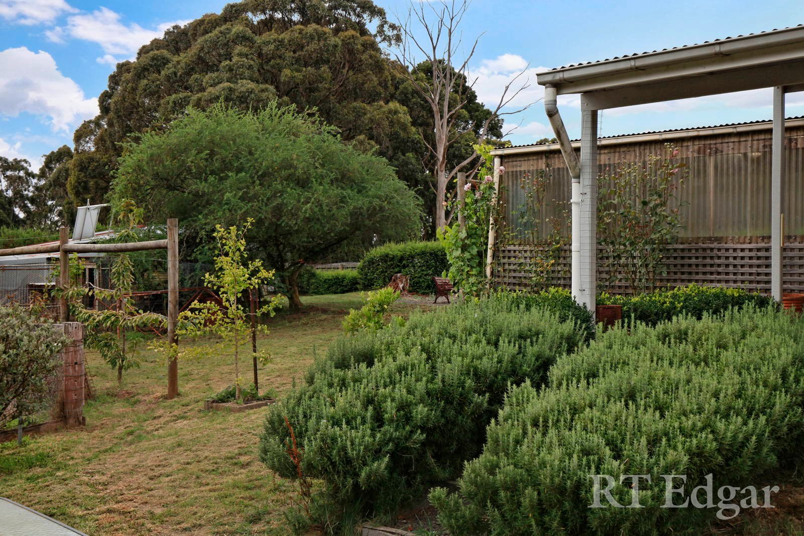 Property Gallery Thumbnail 8