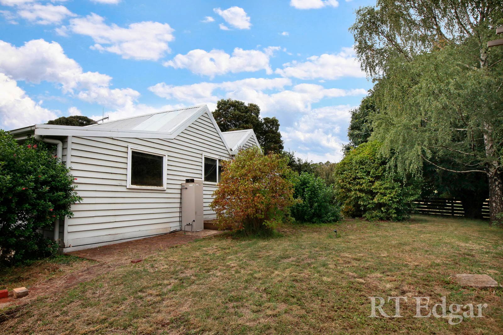 Property Gallery Thumbnail 9