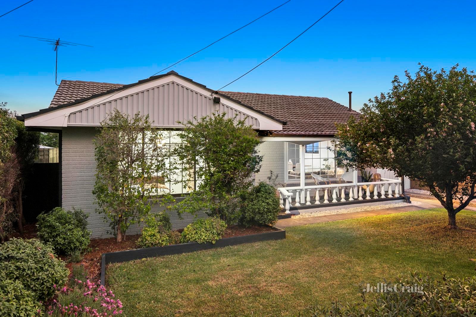 160 Grieve Parade, Altona image 1