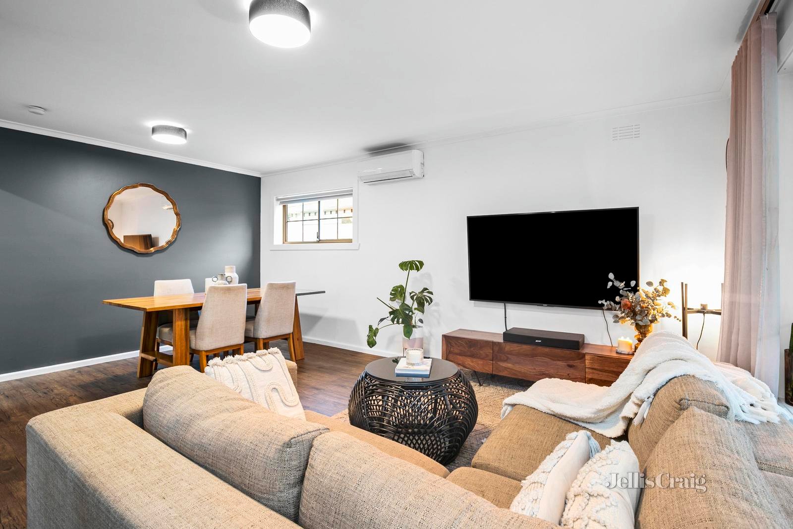 160 Grieve Parade, Altona image 3