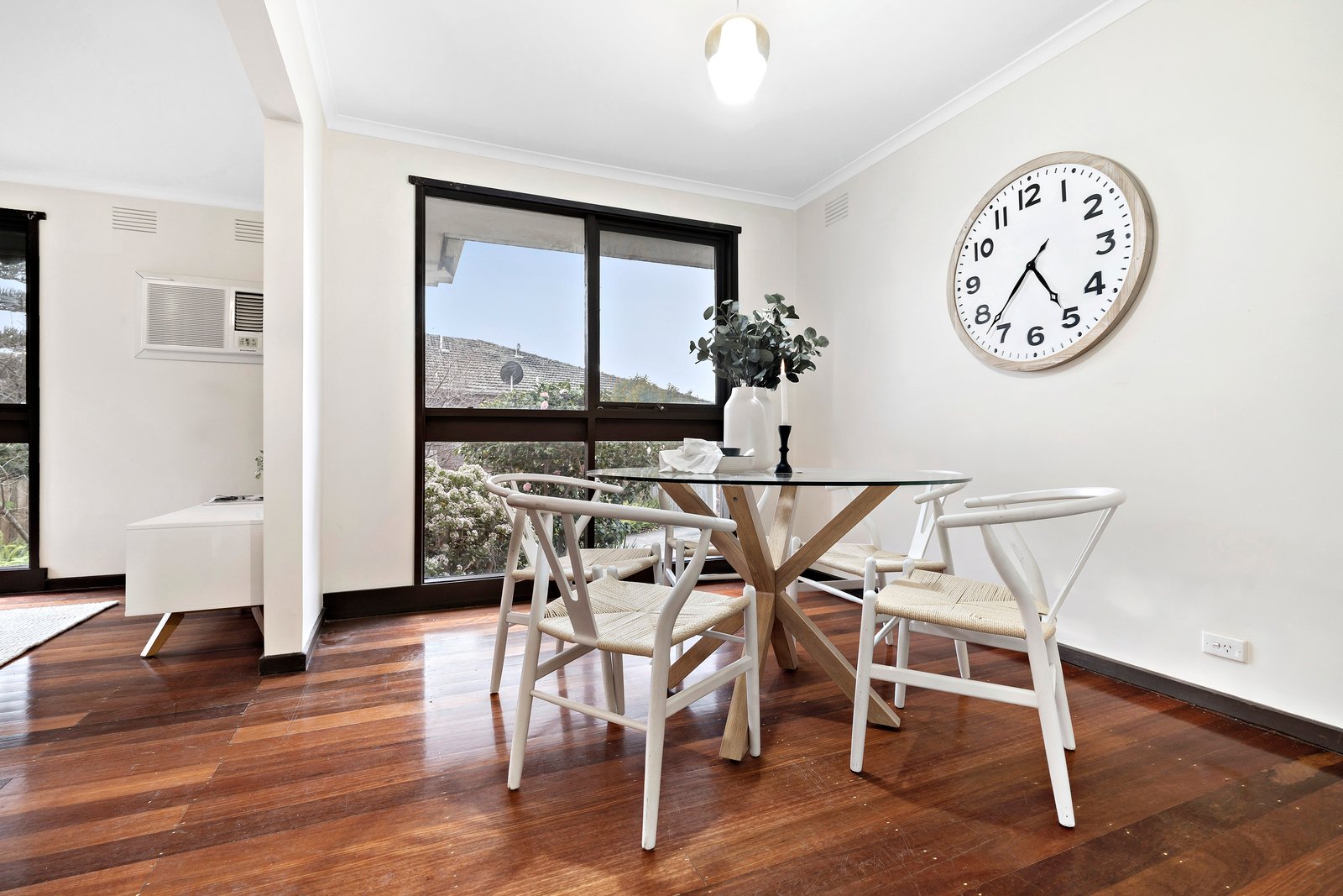 Property Gallery Thumbnail 3