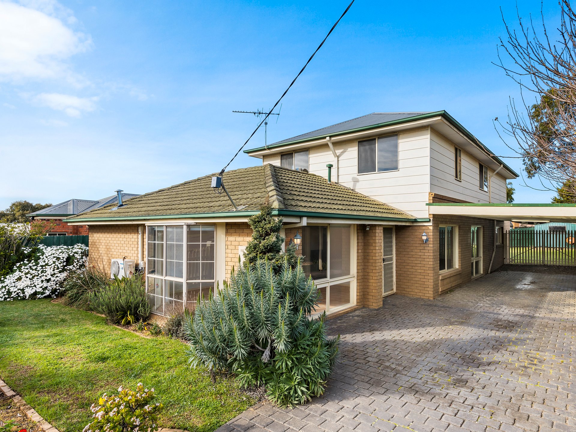 Property Gallery - Main Image