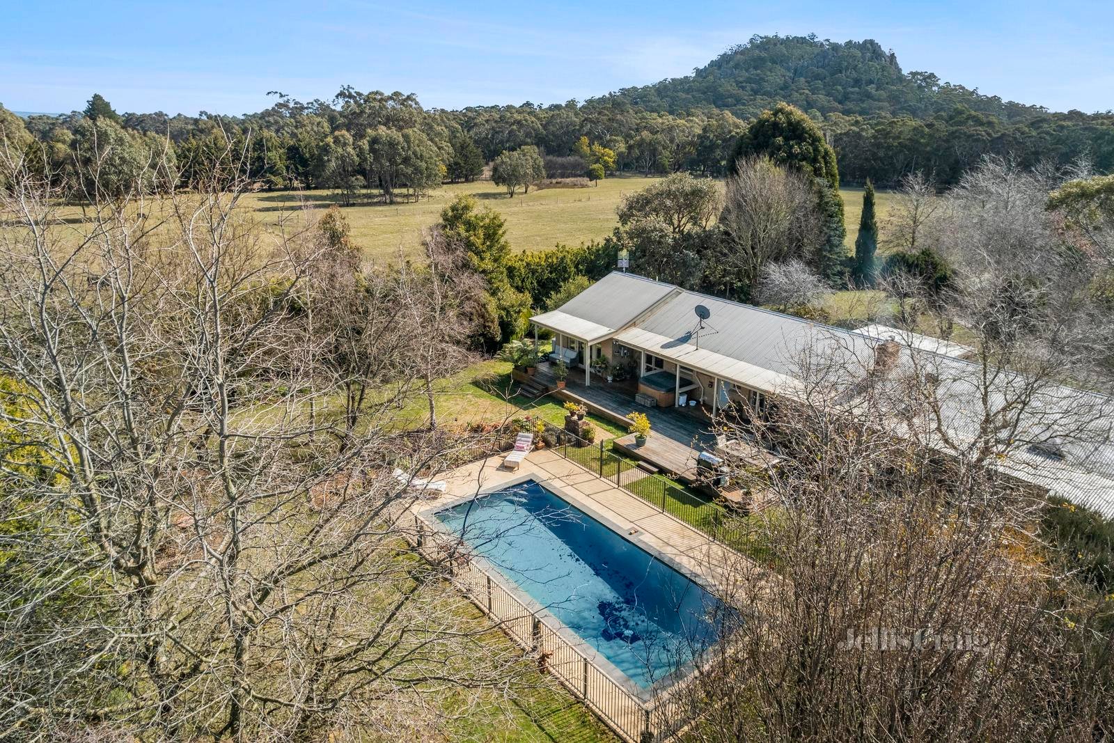 160 South Rock Road, Woodend image 3