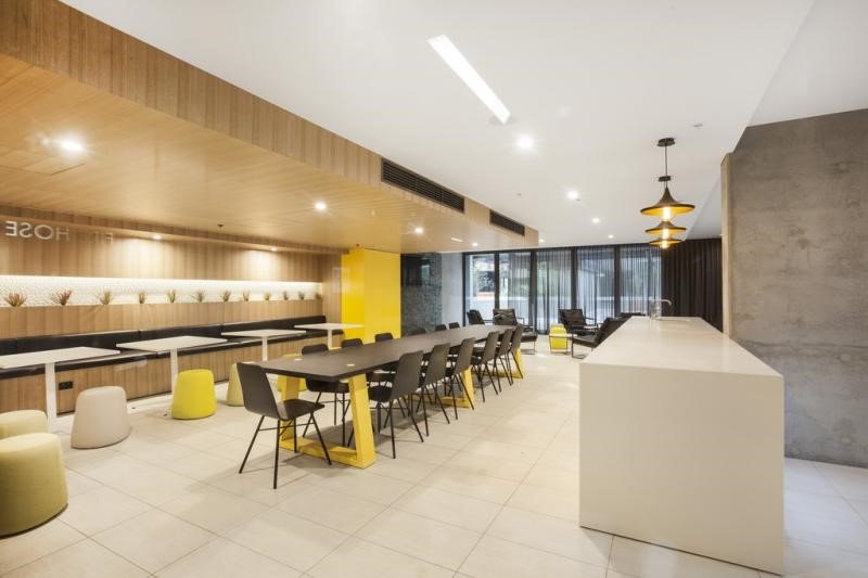 Property Gallery Thumbnail 9