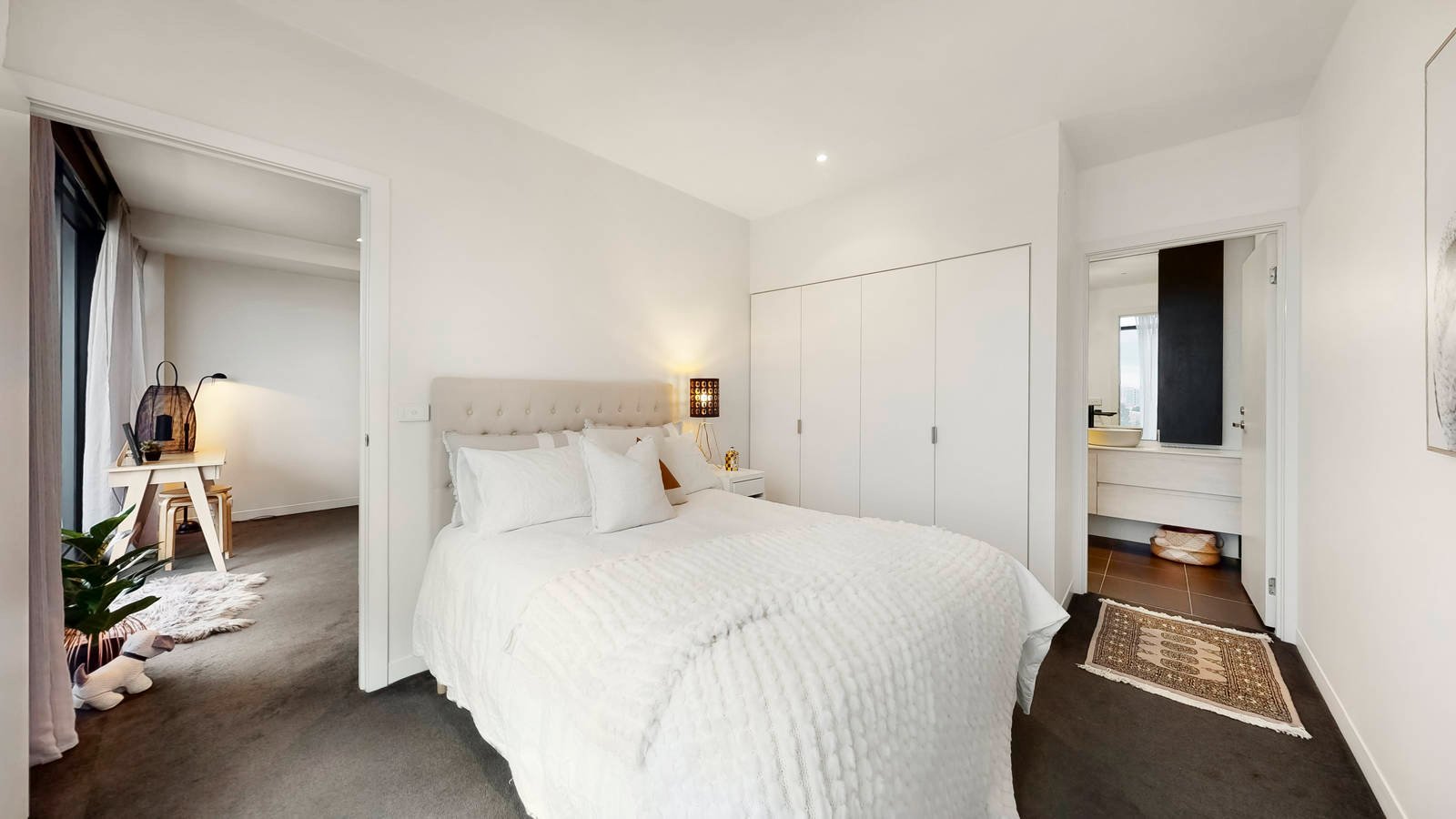 Property Gallery Thumbnail 5