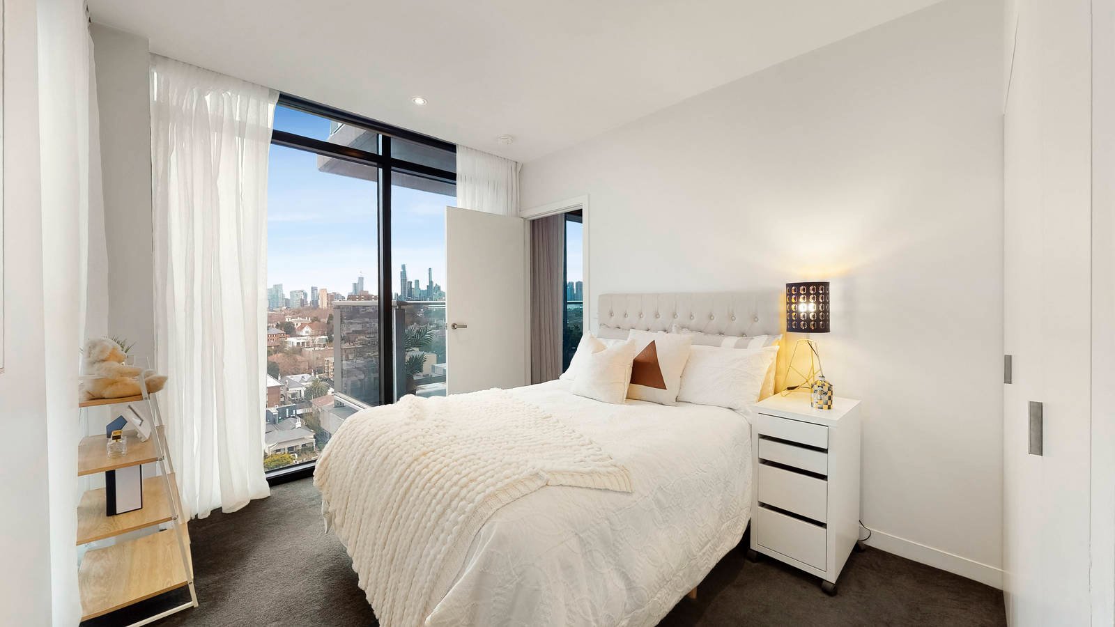 Property Gallery Thumbnail 7