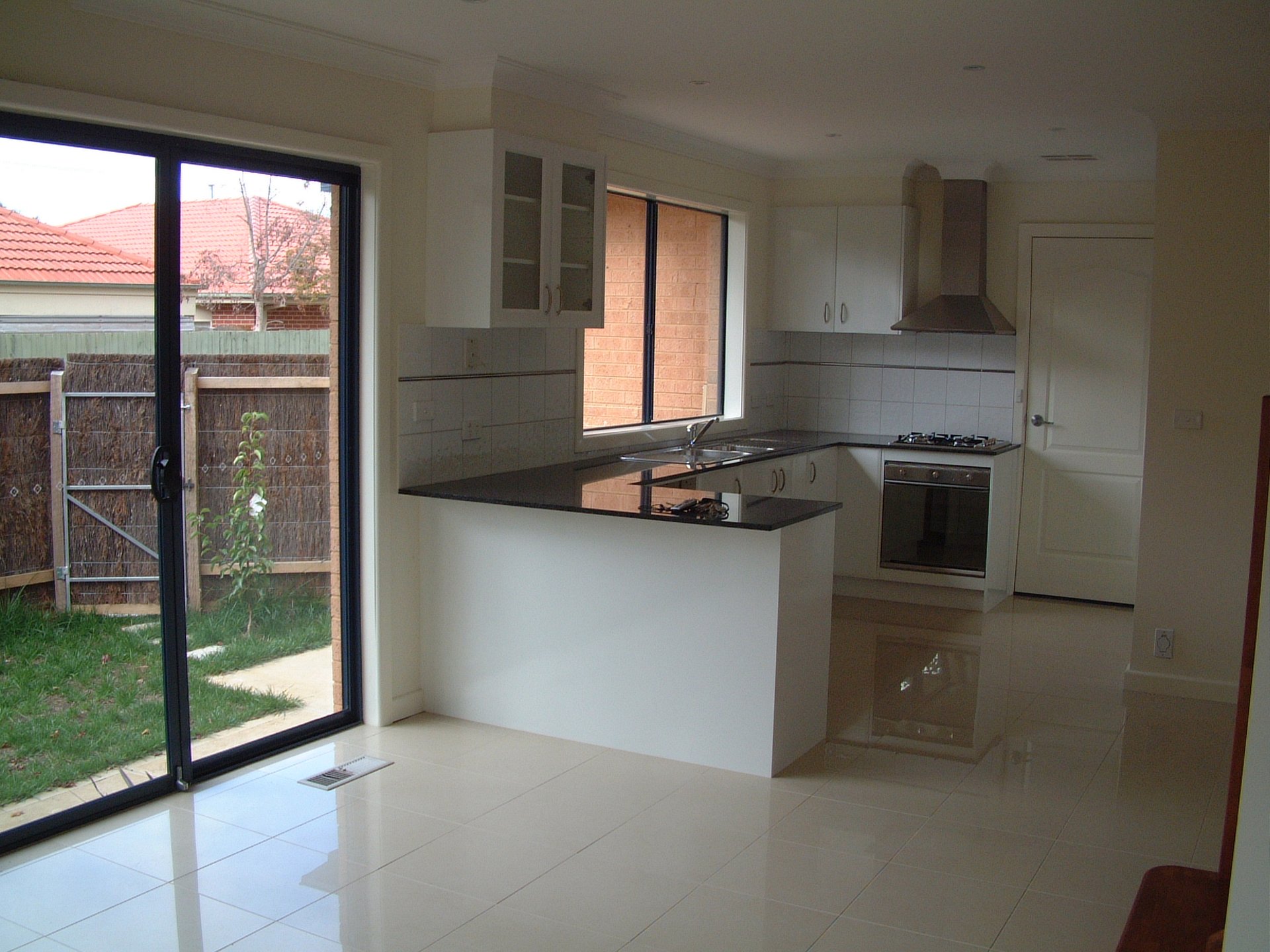 1/604 Highbury Road, Glen&nbsp;Waverley image 3