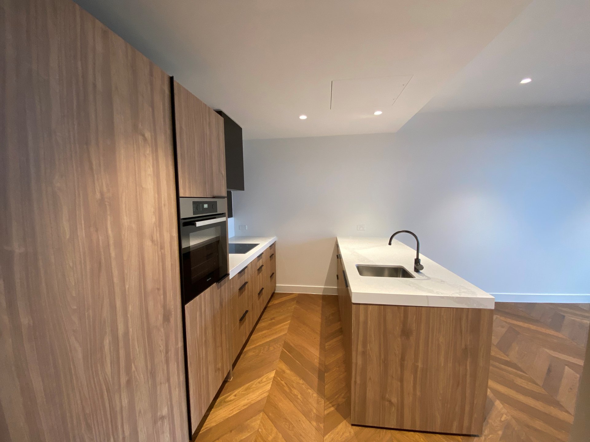 1604/18 Claremont Street, South&nbsp;Yarra image 3