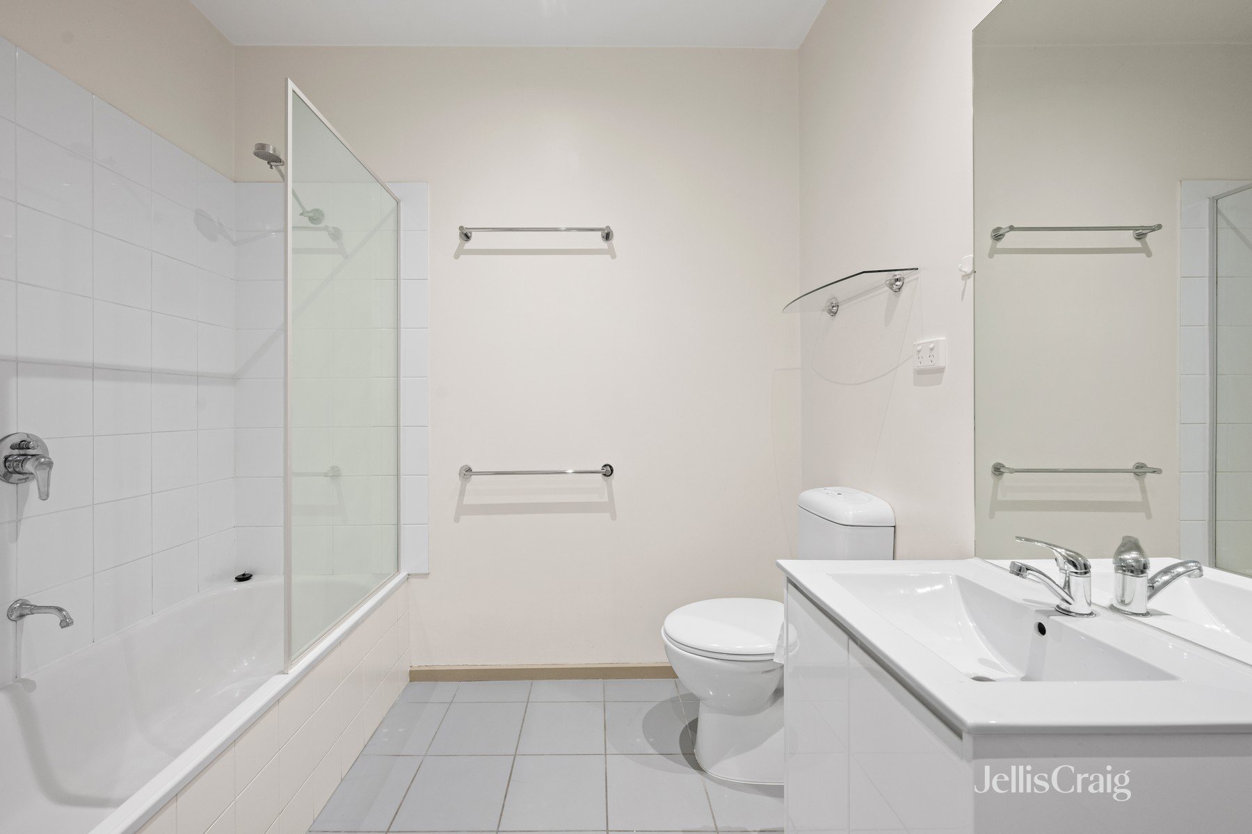 1608/270 King Street, Melbourne image 5