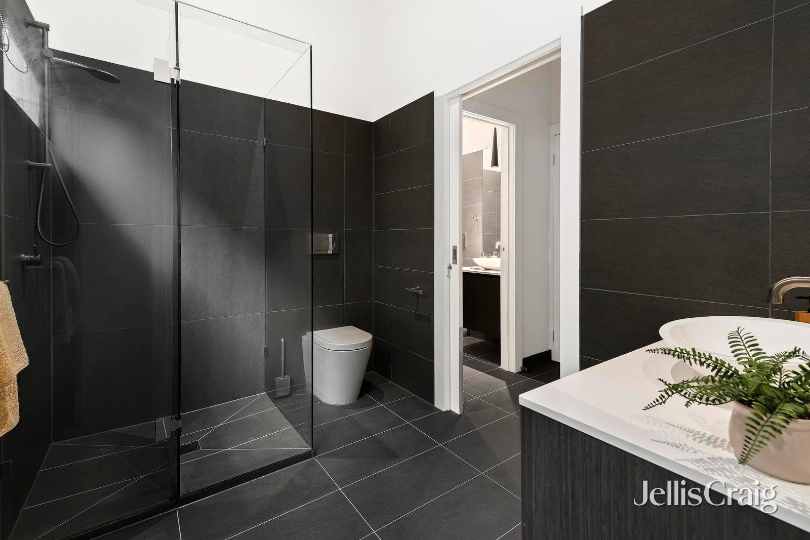 161 Buckley Street, Seddon image 9