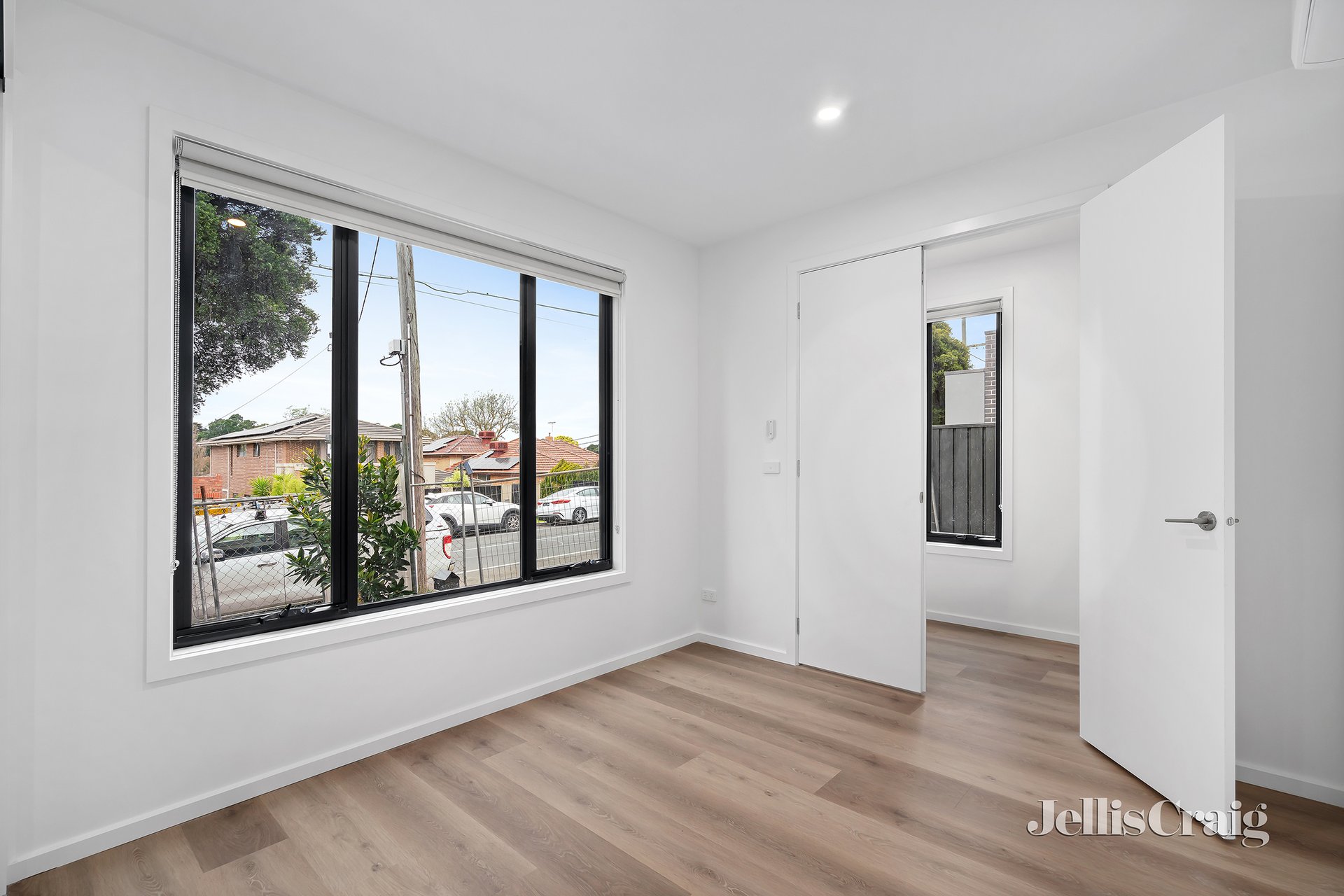 161 Cape Street, Heidelberg image 5