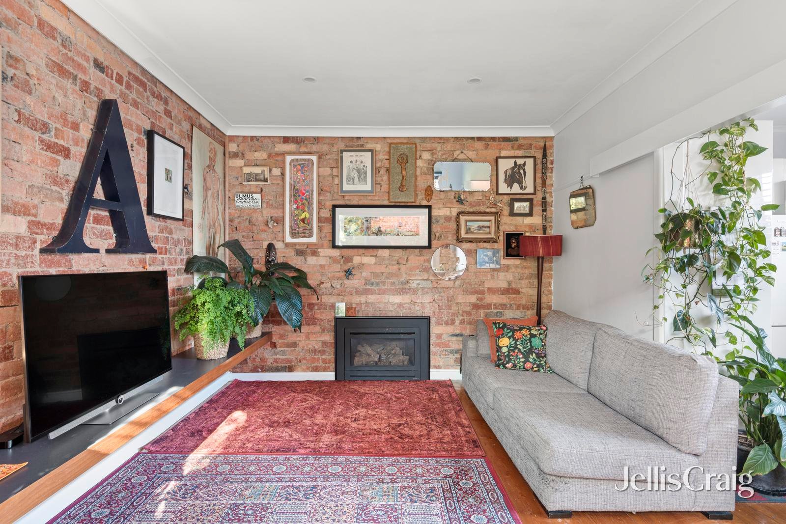161 Cumberland Road, Pascoe Vale image 2