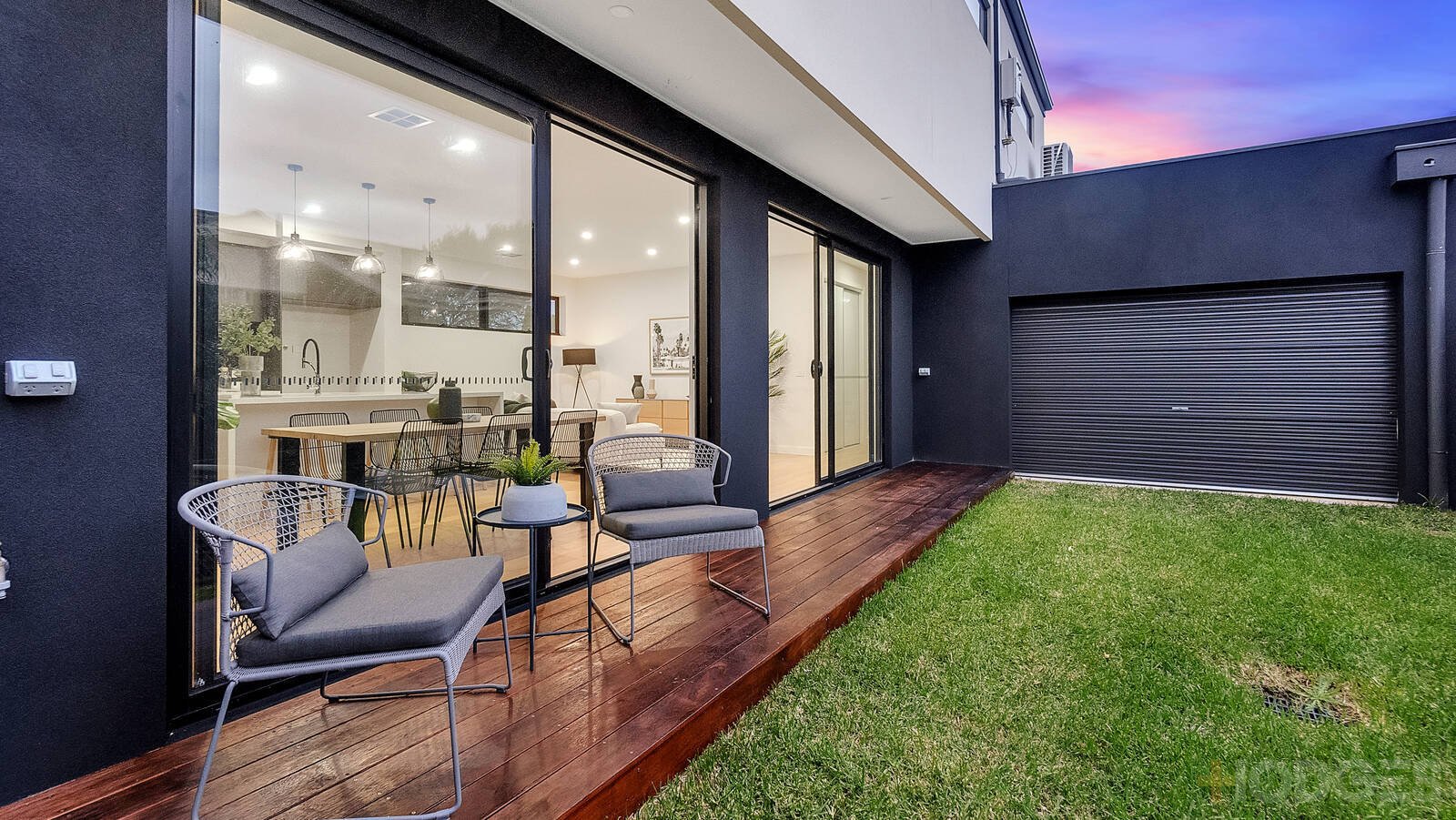 1 / 61 Follett Road Cheltenham