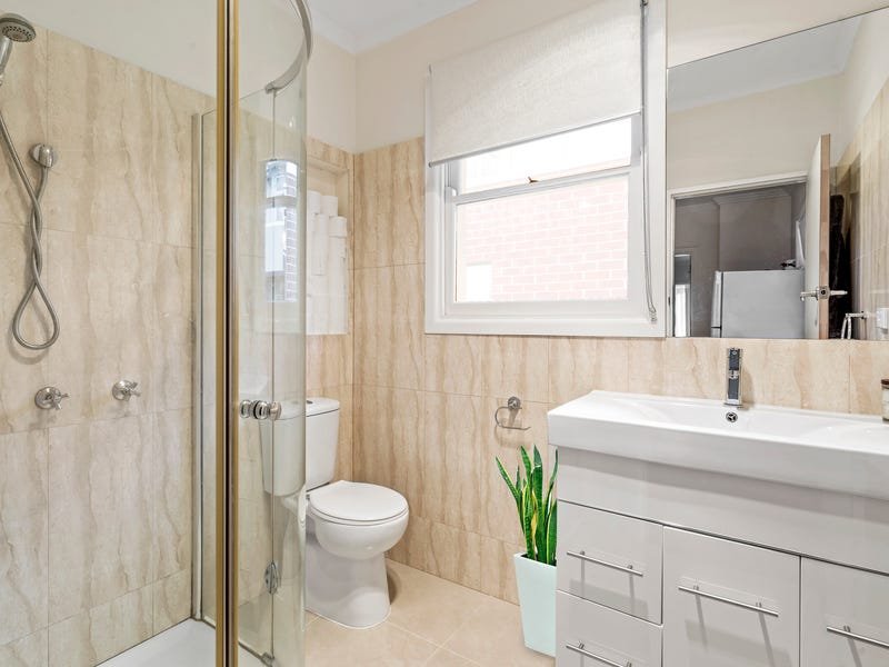 Property Gallery Thumbnail 6