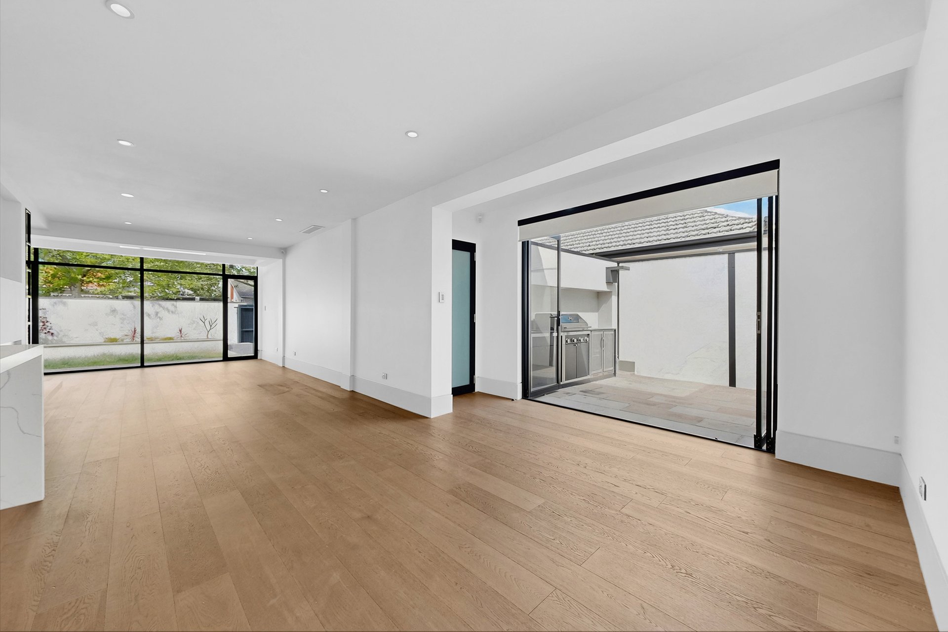 1/61 Martin Street, Brighton image 2