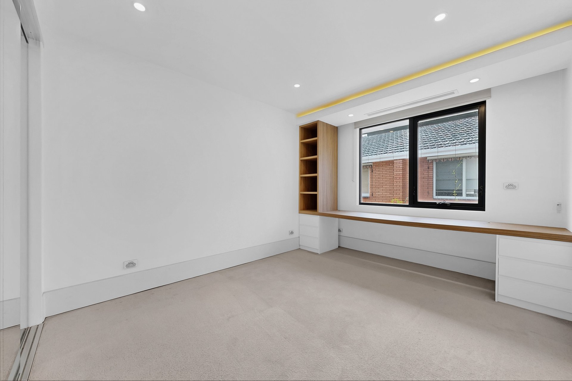 1/61 Martin Street, Brighton image 11