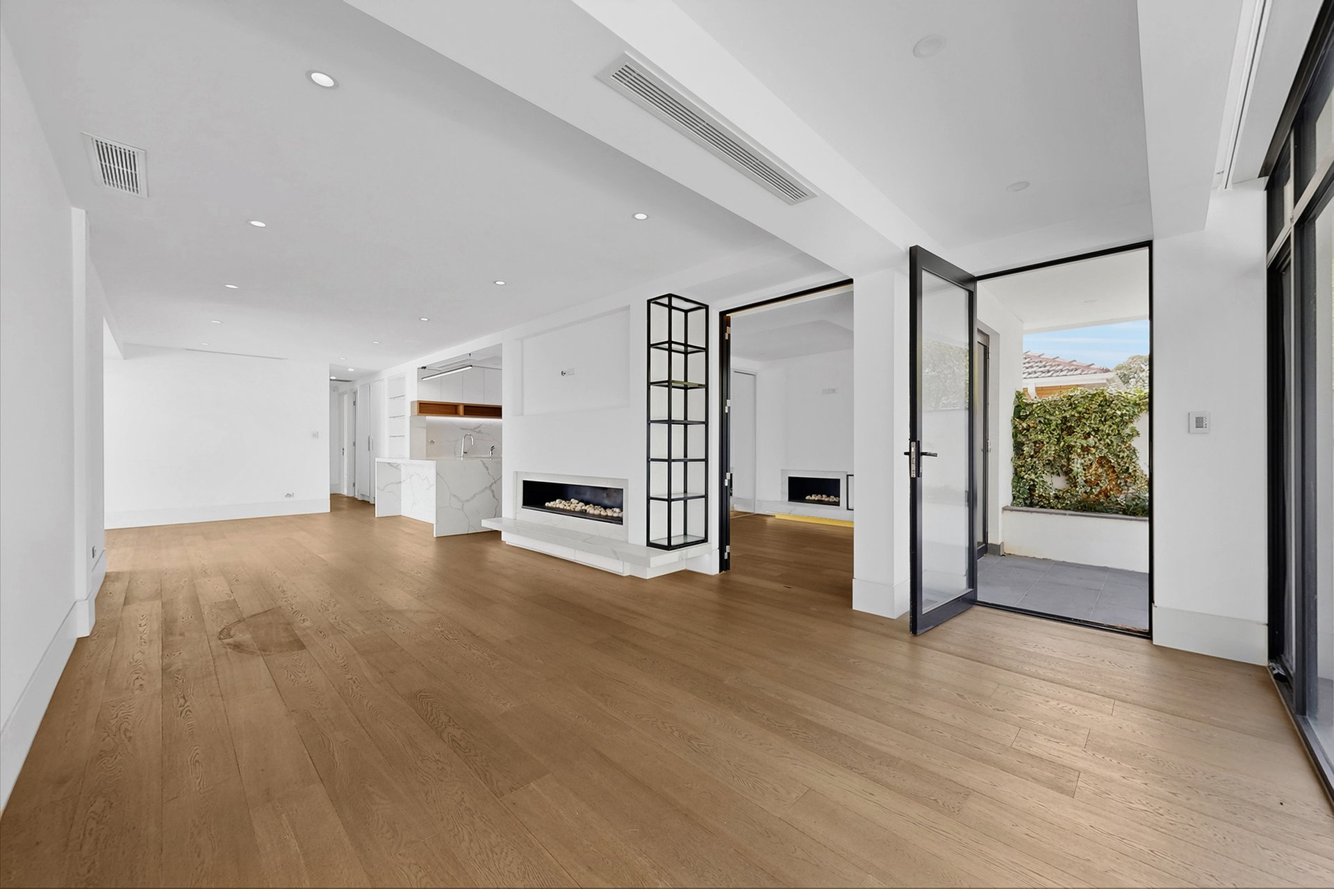 1/61 Martin Street, Brighton image 1