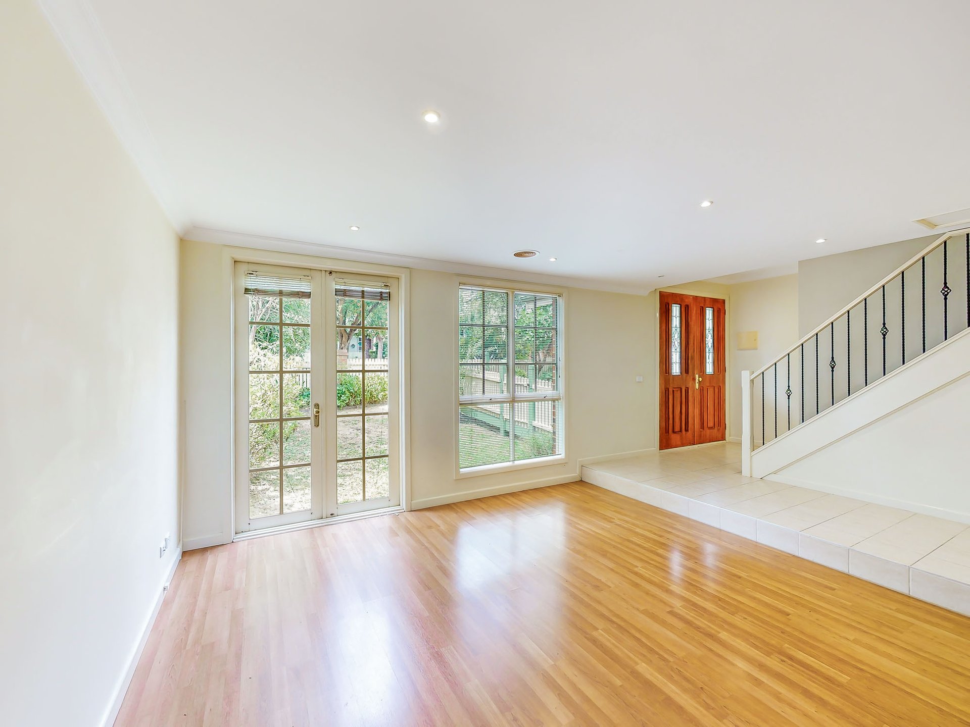 1/61 Narrak Road, Balwyn image 2