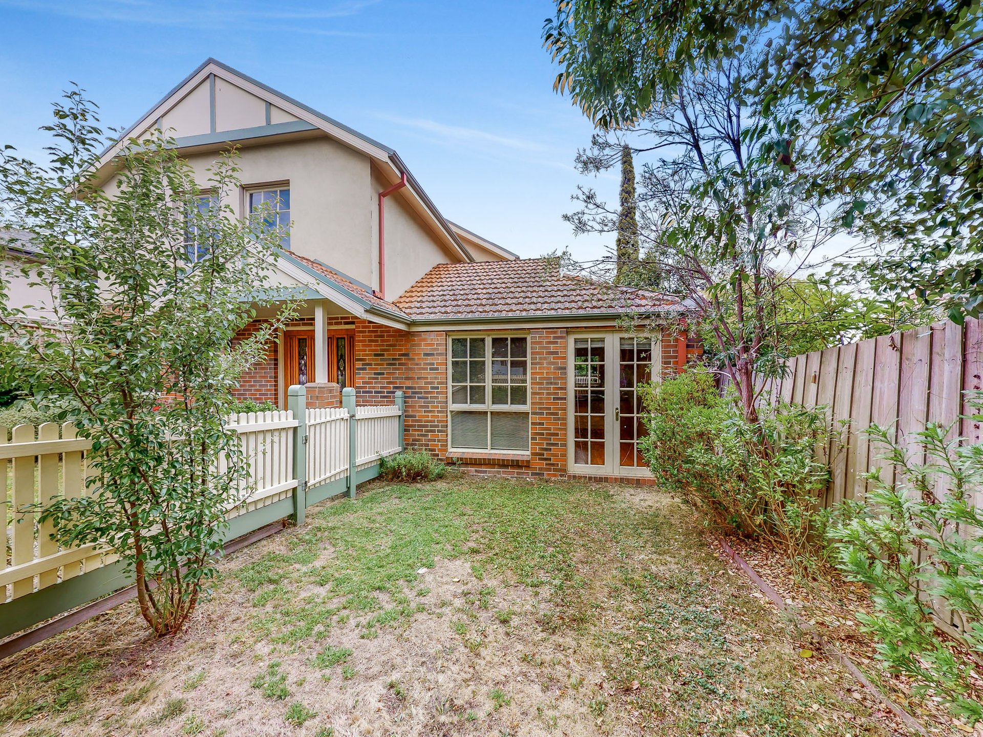 1/61 Narrak Road, Balwyn image 11