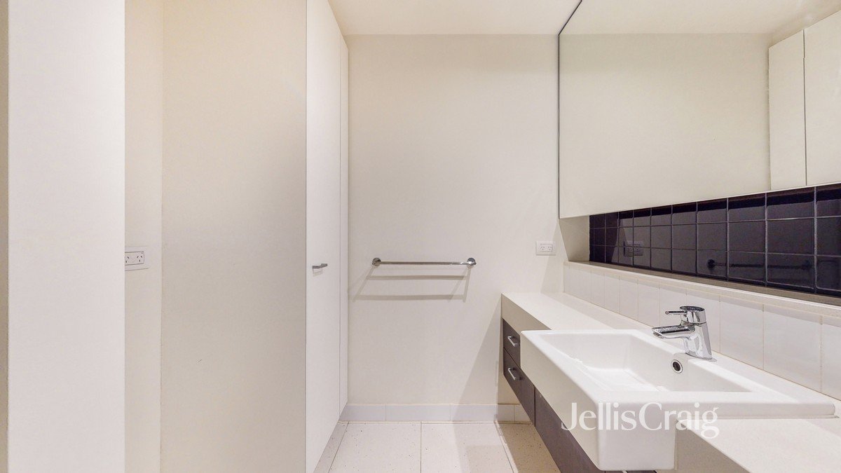 1/61 Stawell Street, Richmond image 8