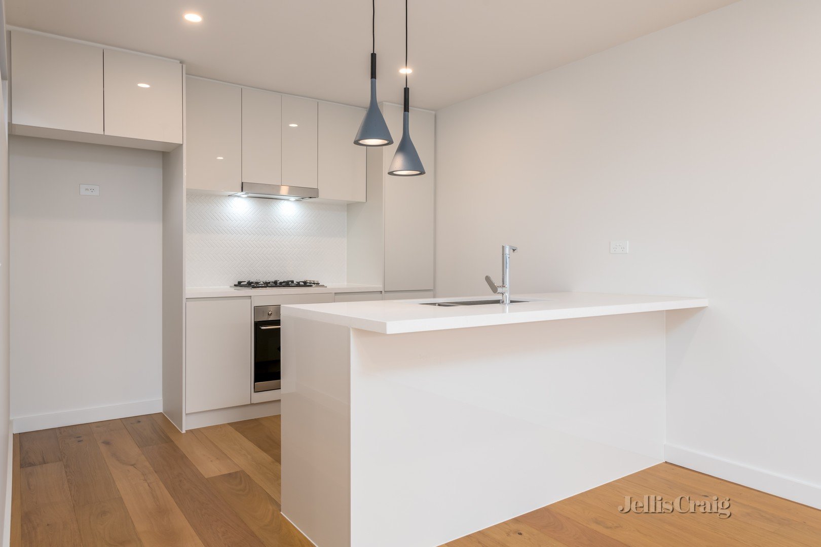 16/10 Davies Street, Brunswick image 2