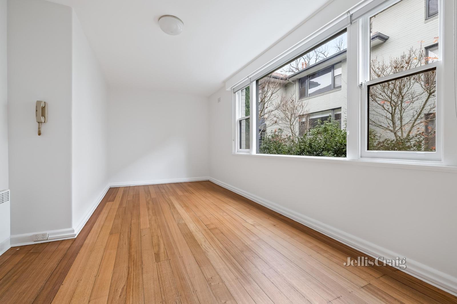 16/108-114 George Street, East Melbourne image 3