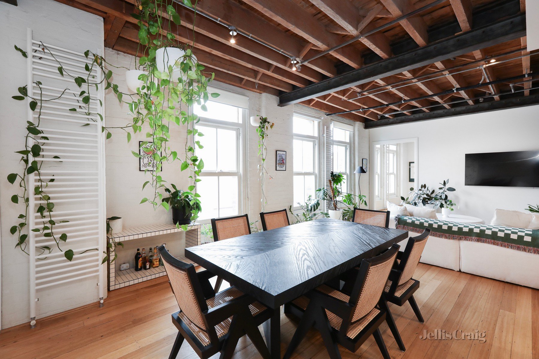 16/11 Anderson Street, West Melbourne image 3