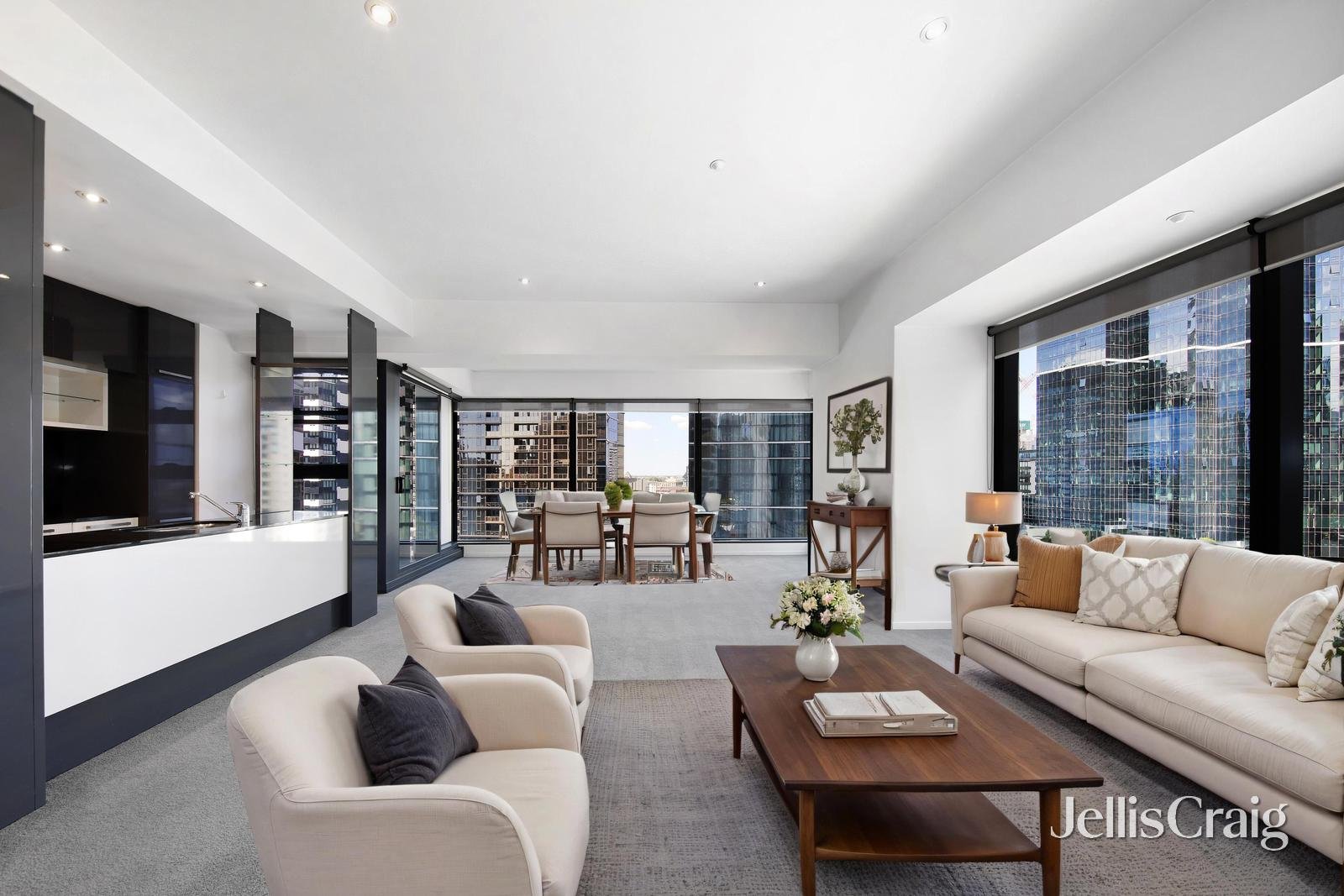1611/7 Riverside Quay, Southbank image 4