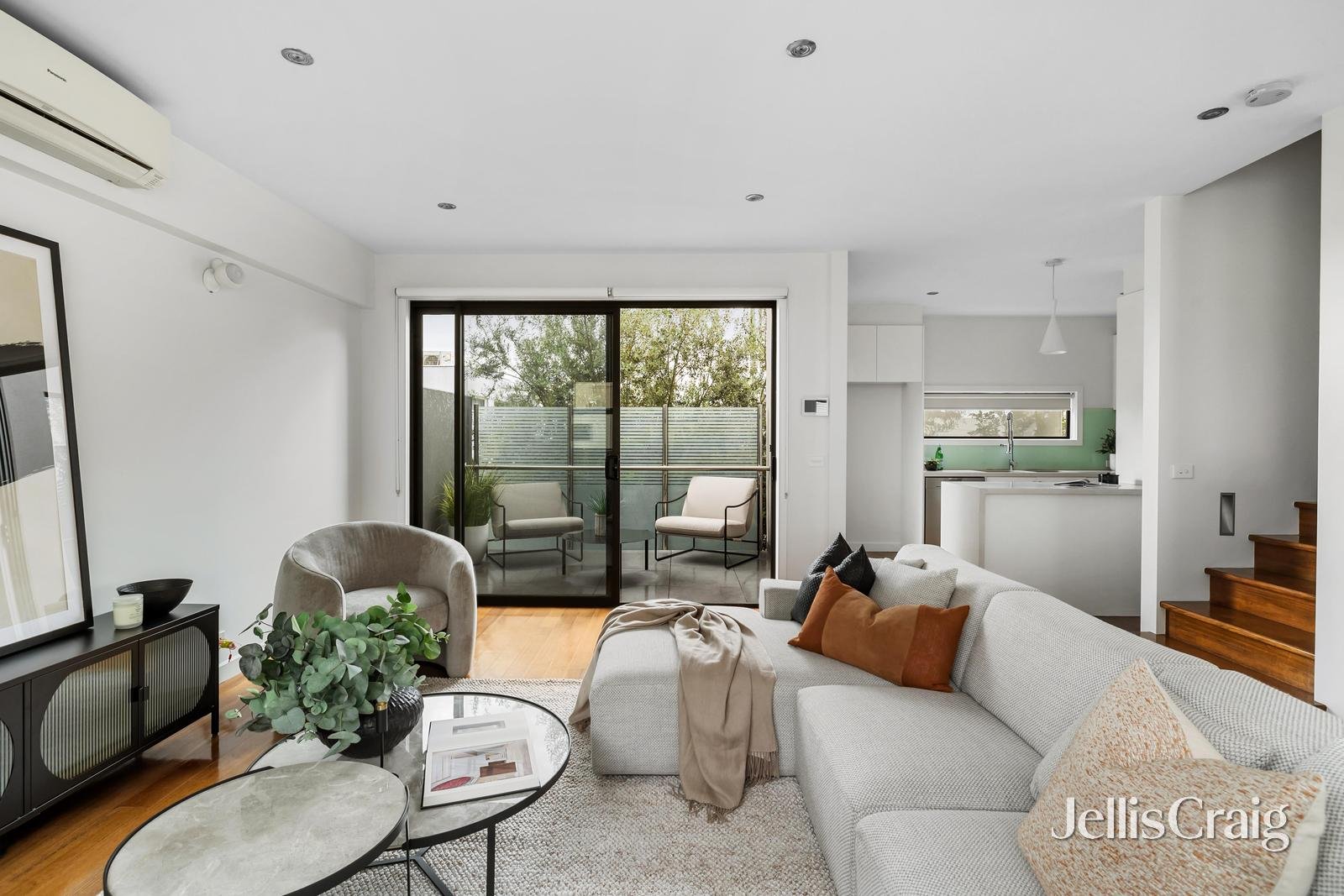 16/12 Glasshouse Street, Richmond image 1