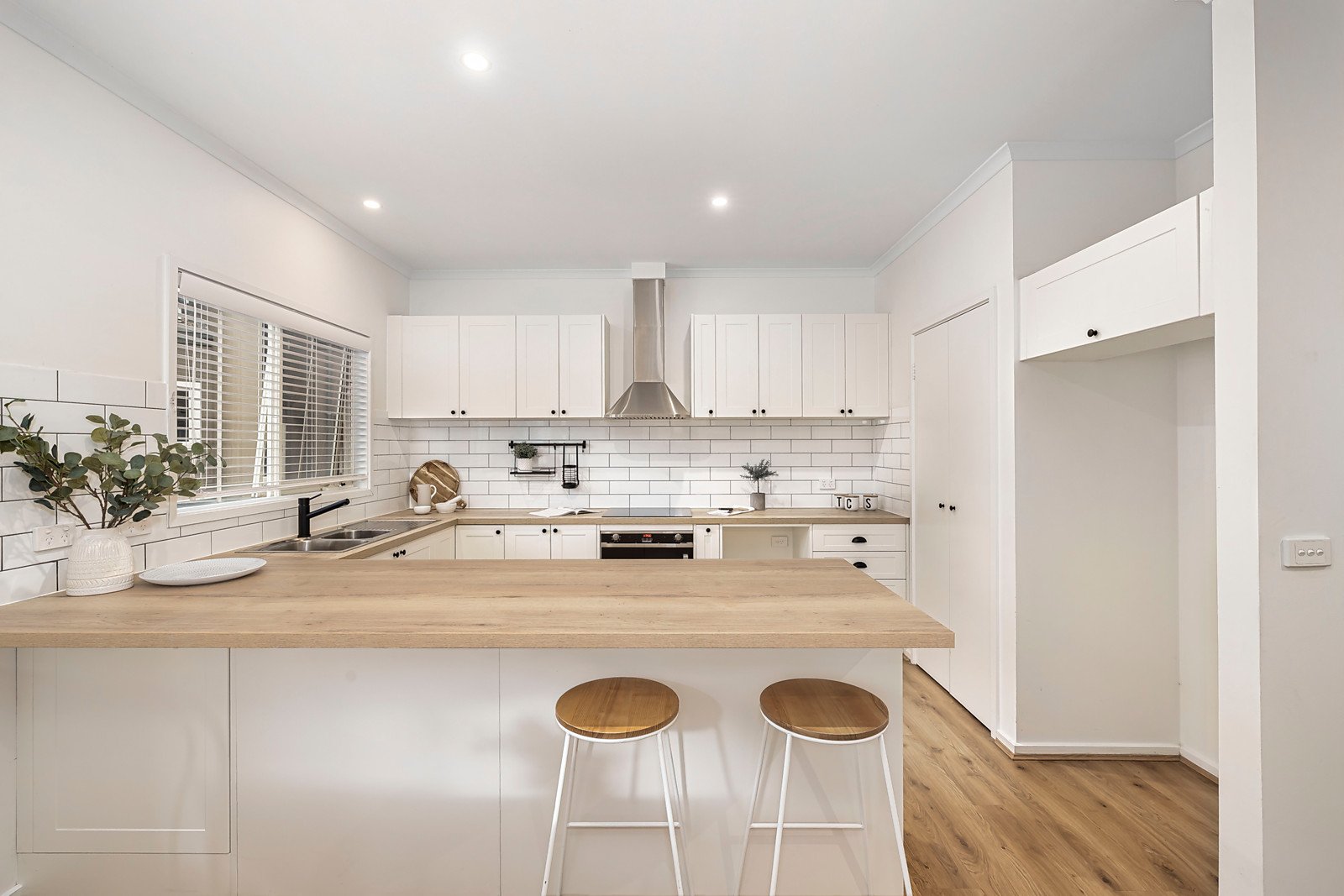 16/120 Newman Street, Kensington VIC 3031