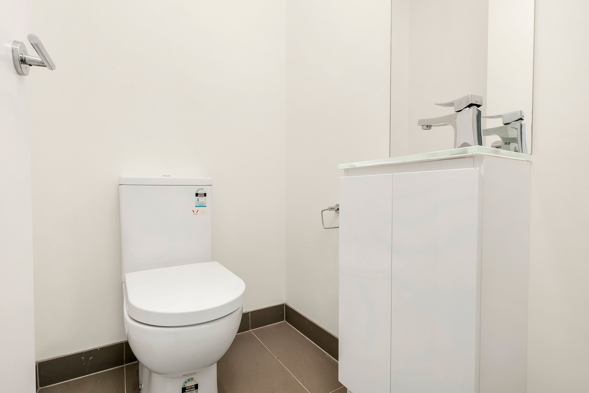 Property Gallery Thumbnail 3