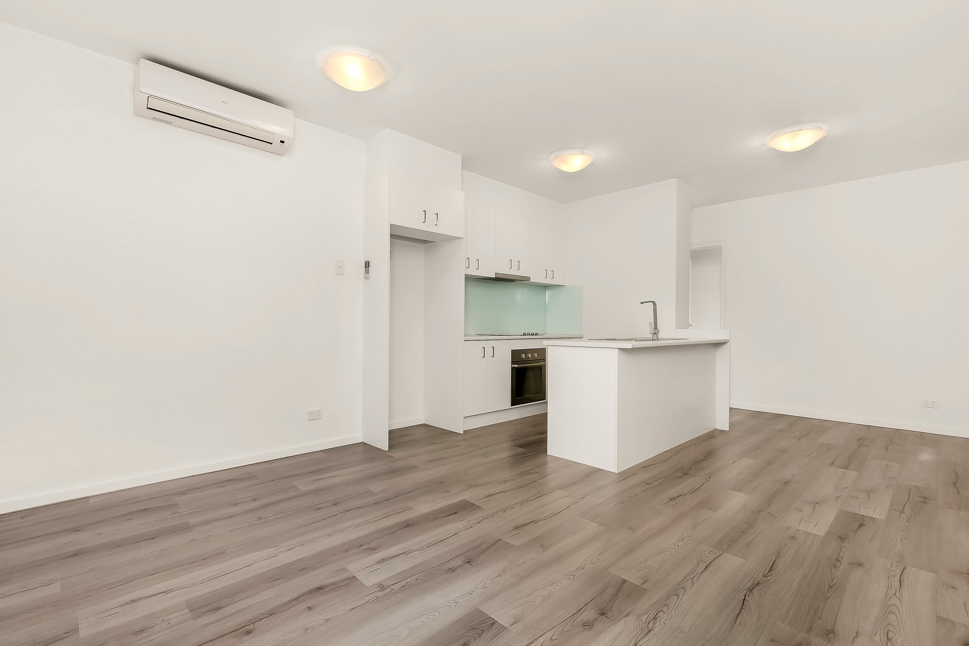 Property Gallery Thumbnail 5