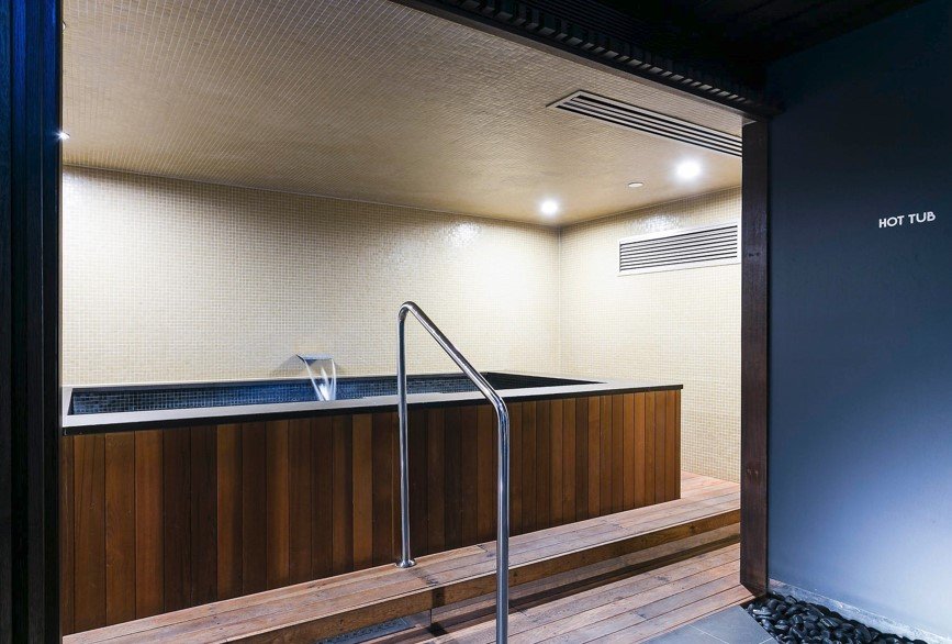 Property Gallery Thumbnail 9
