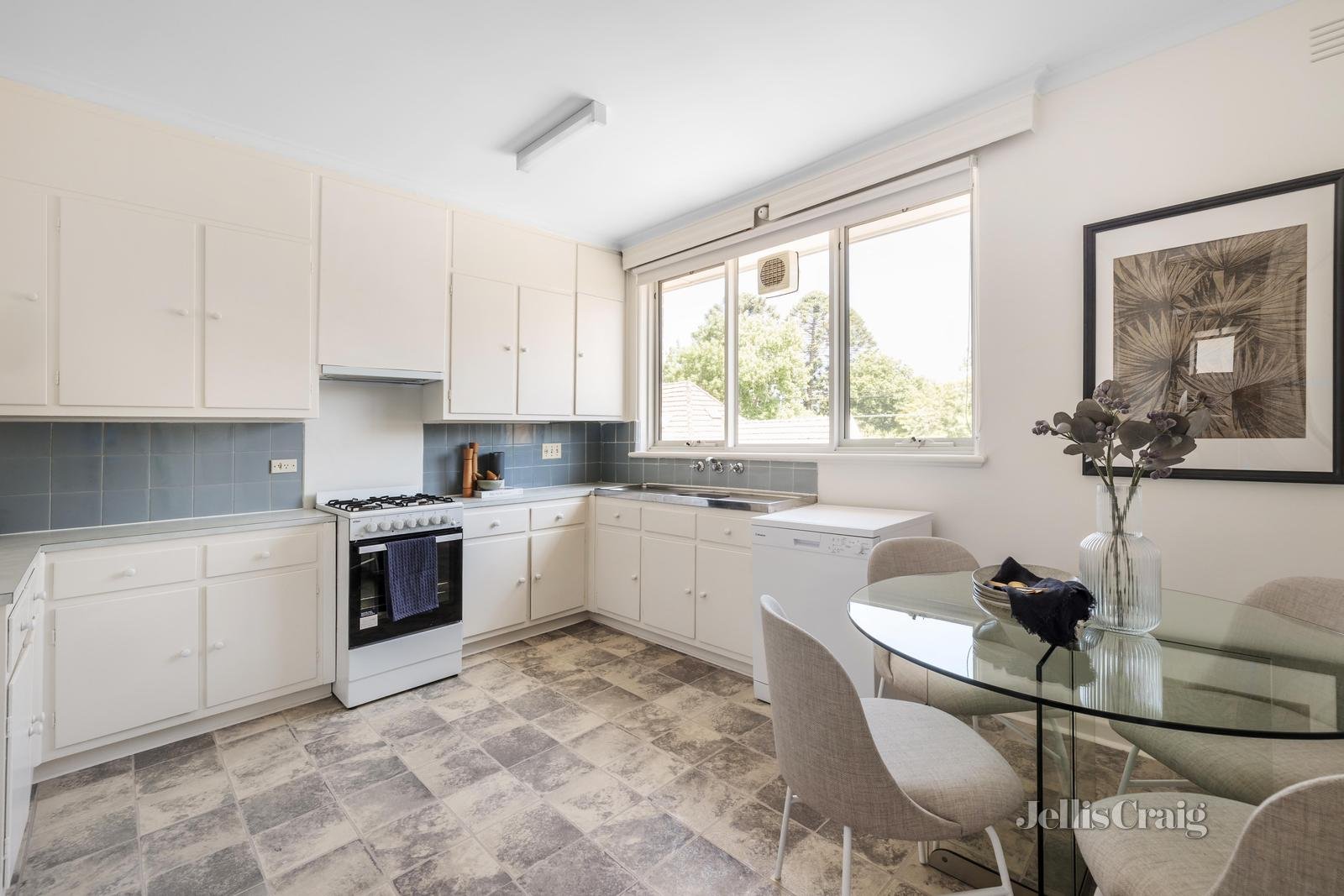 16/126 Wattle Valley Road, Camberwell image 3