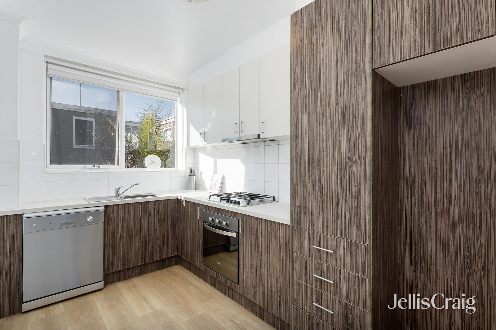 16/168 Power Street, Hawthorn image 3