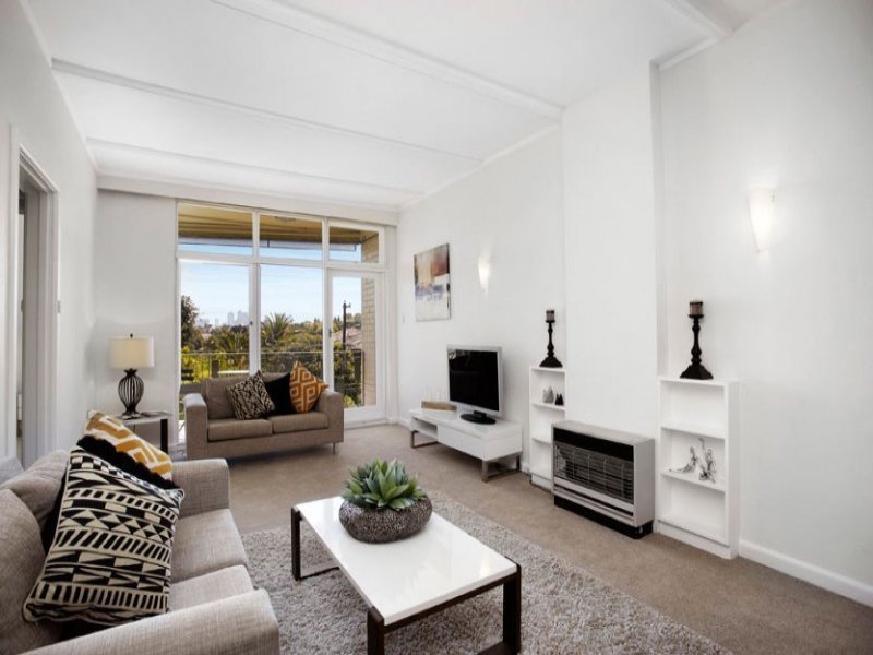 16/175 Power Street, Hawthorn image 2