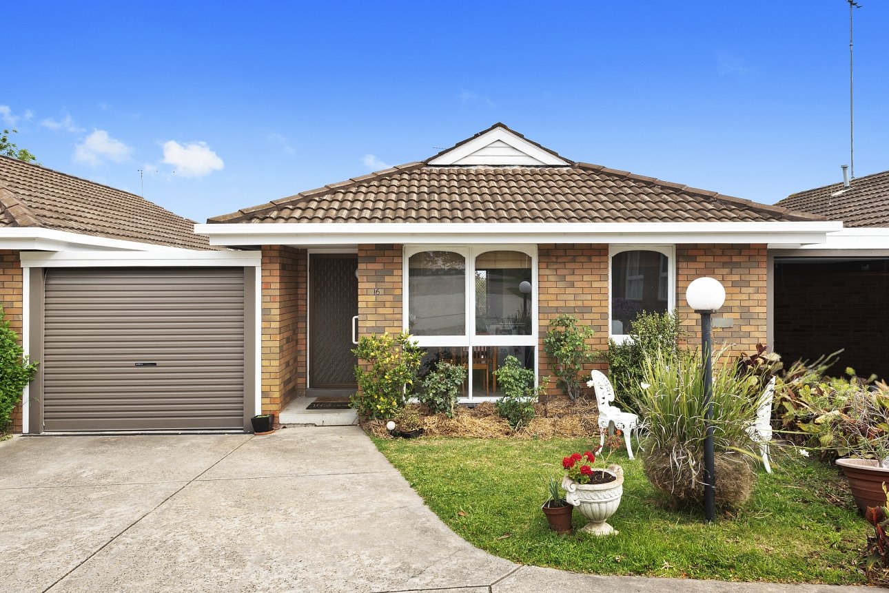 16/199 Noble Street, Newtown image 1