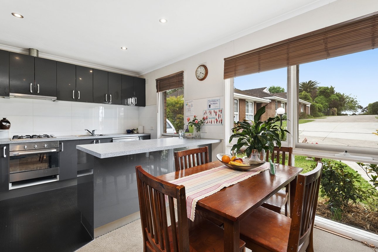 16/199 Noble Street, Newtown image 2