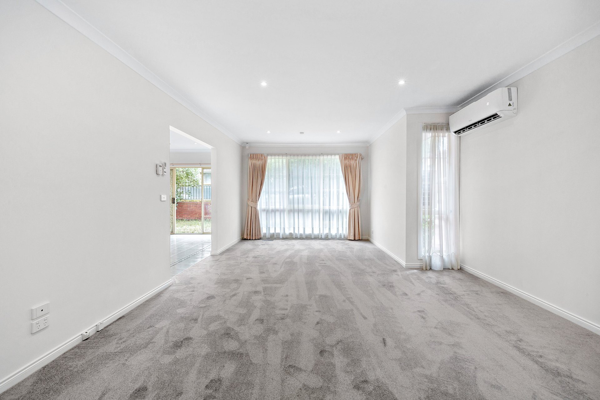 Property Gallery Thumbnail 4