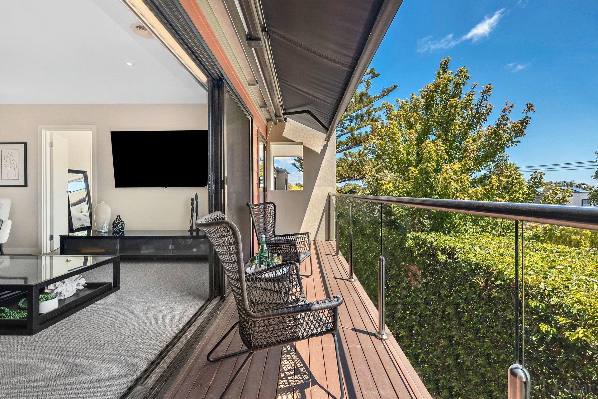 Property Gallery Thumbnail 9
