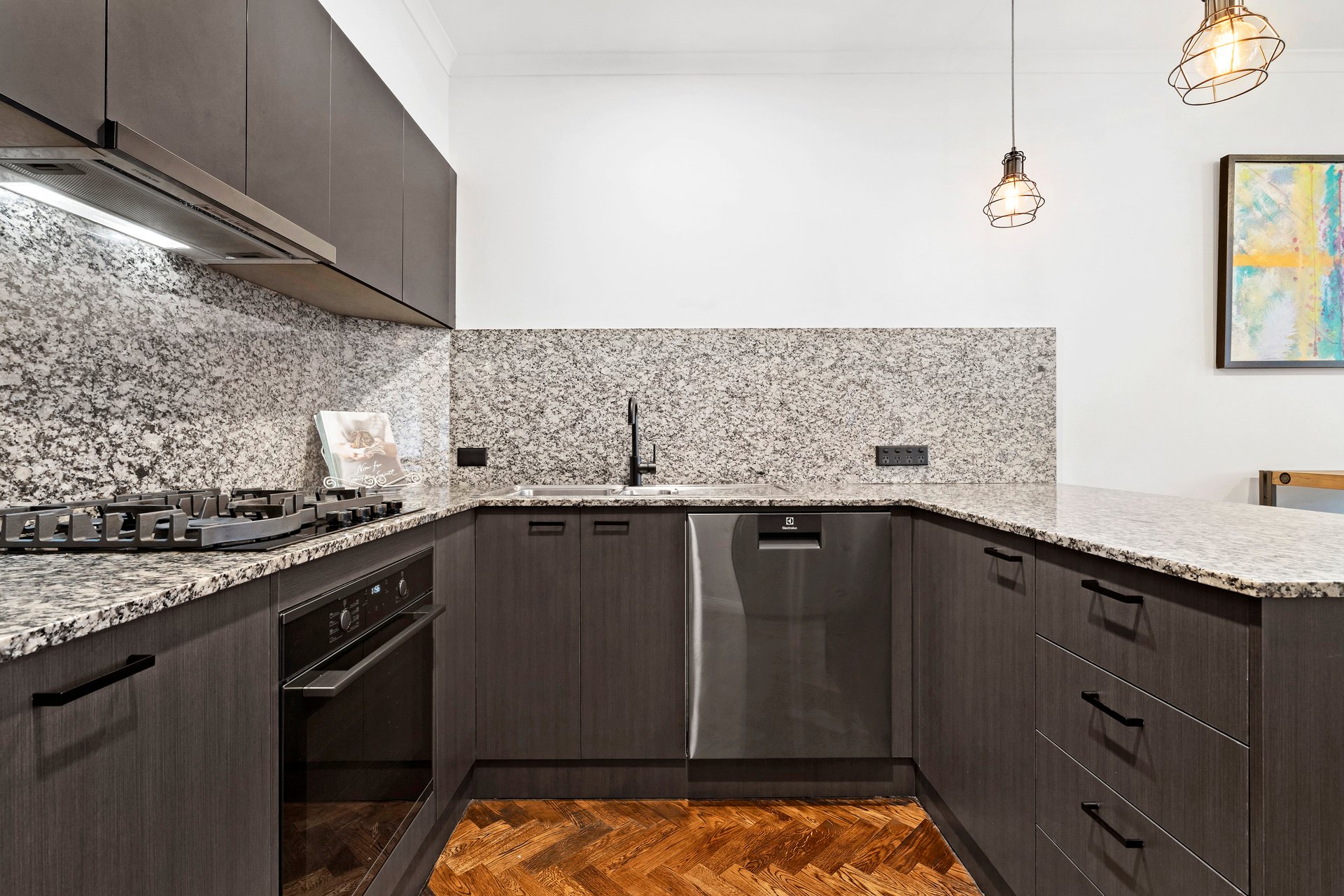 Property Gallery Thumbnail 6