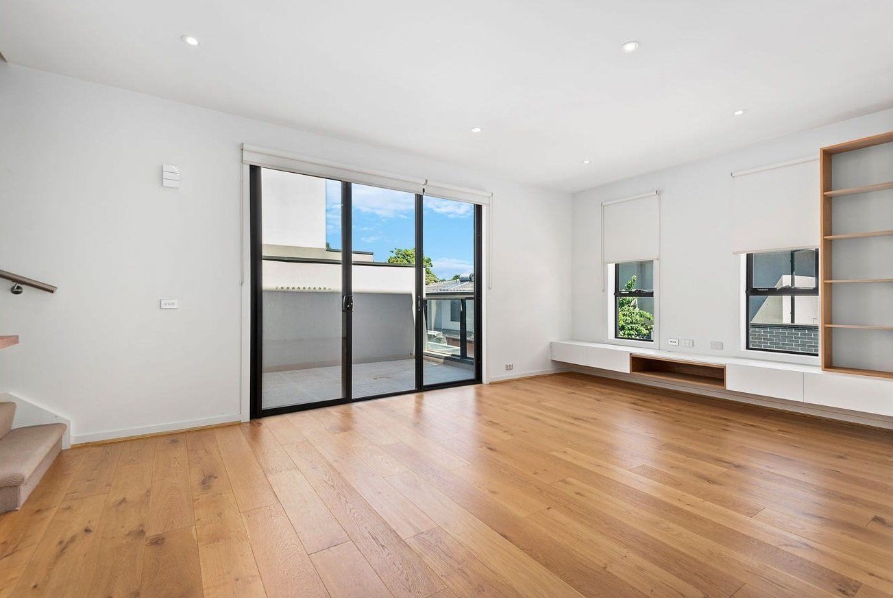 16/222 Williamsons Road, Doncaster image 3