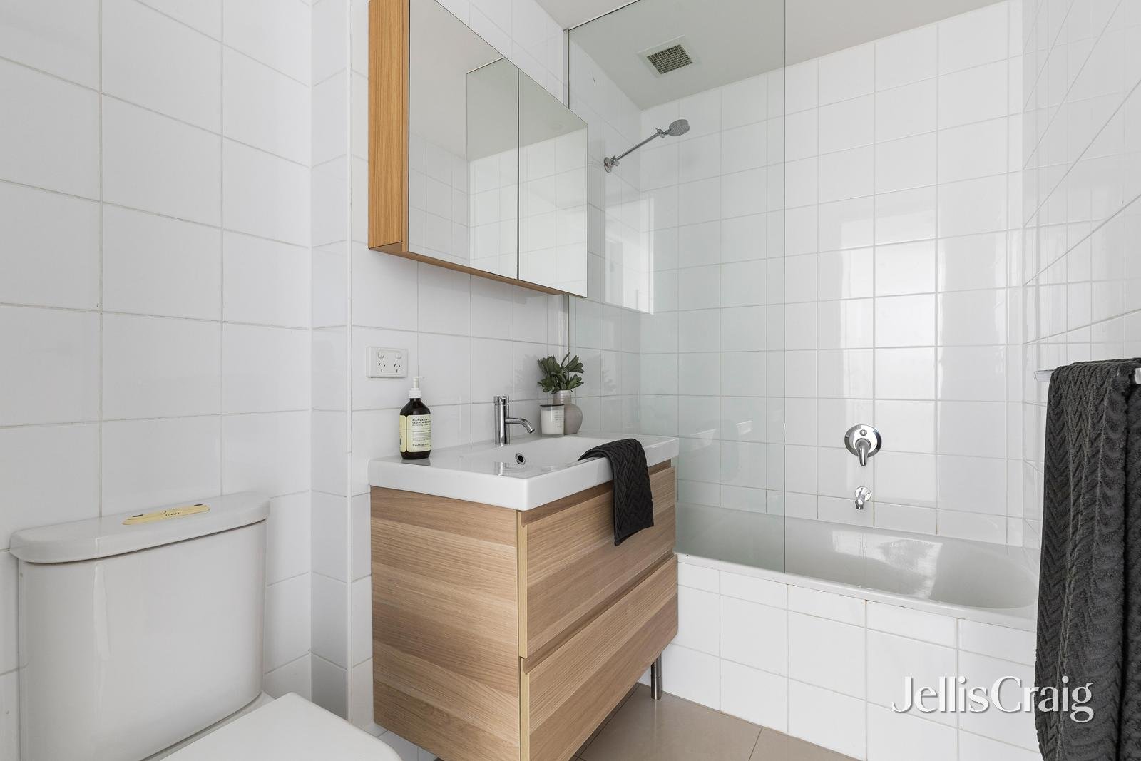 16/2A Brougham Street, Richmond image 8