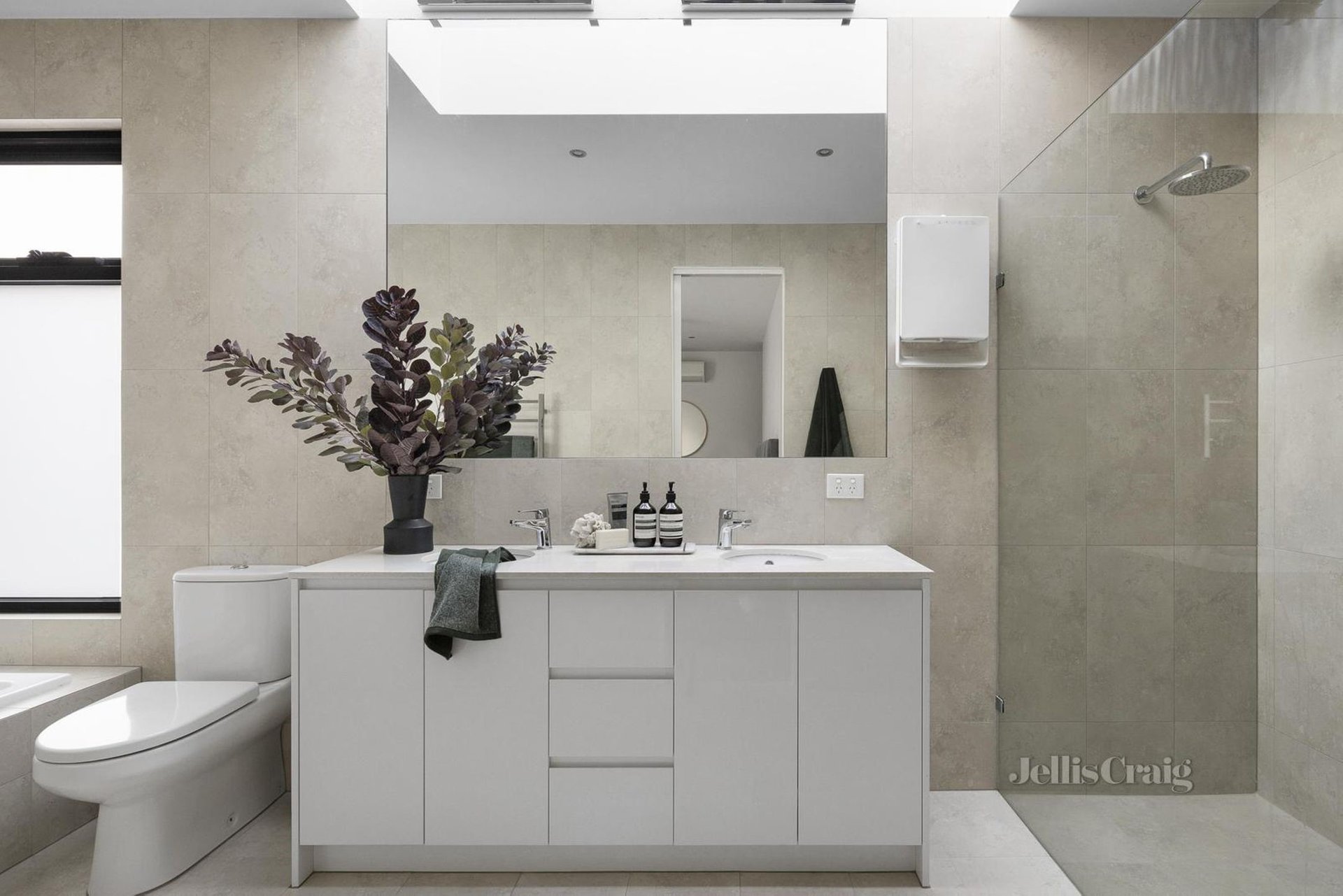 163 Ashworth Street, Middle Park image 11