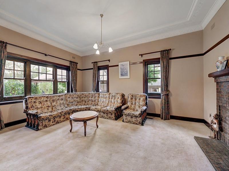 163 Gordon Street, Balwyn image 2